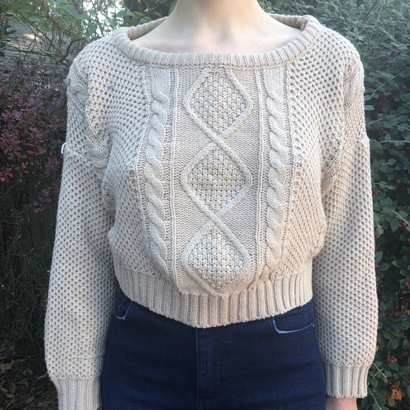 Cropped cable-knit sweater - Picture 4 of 7